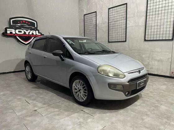 FIAT PUNTO 1.6 ESSENCE 16V FLEX 4P AUTOMATIZADO FIAT PUNTO 1.6 ESSENCE 16V FLEX 4P AUTOMATIZADO